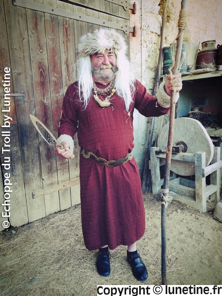 druide_louer_costume_medieval.jpg